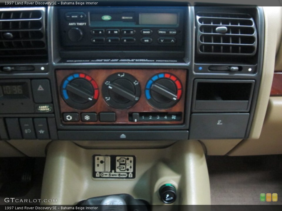 Bahama Beige Interior Controls for the 1997 Land Rover Discovery SE #60830957