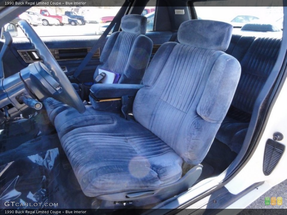 Blue Interior Photo for the 1990 Buick Regal Limited Coupe #60833583