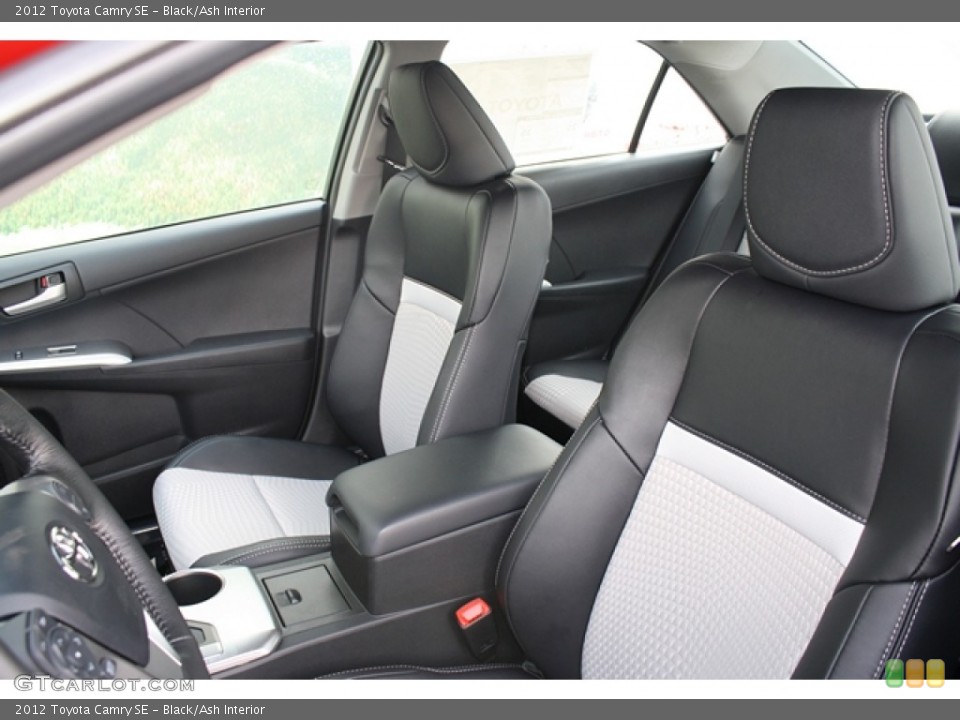 Black/Ash Interior Photo for the 2012 Toyota Camry SE #60835393
