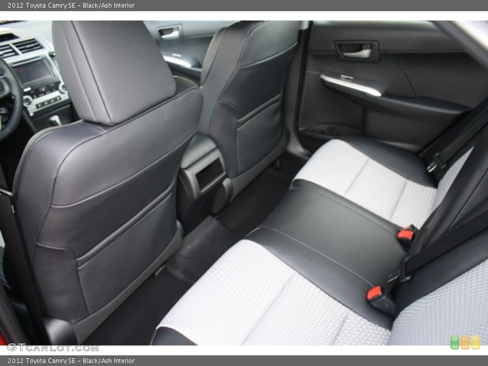 Black/Ash Interior Photo for the 2012 Toyota Camry SE #60835402