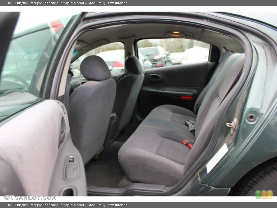 Medium Quartz Interior Photo for the 2000 Chrysler Intrepid  #60841387