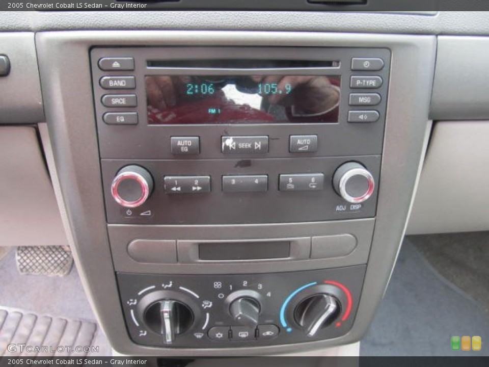 Gray Interior Controls for the 2005 Chevrolet Cobalt LS Sedan #60841702