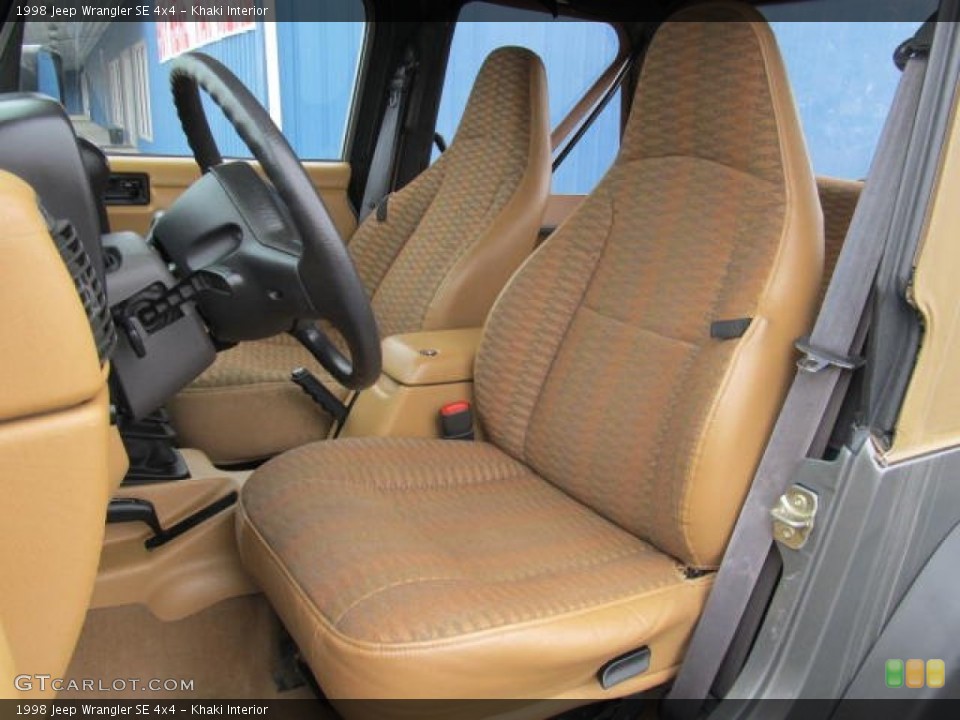 Khaki Interior Photo for the 1998 Jeep Wrangler SE 4x4 #60841805