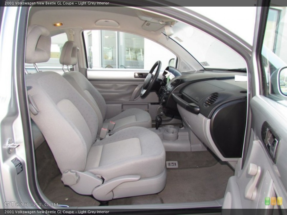 Light Grey Interior Photo for the 2001 Volkswagen New Beetle GL Coupe #60847125