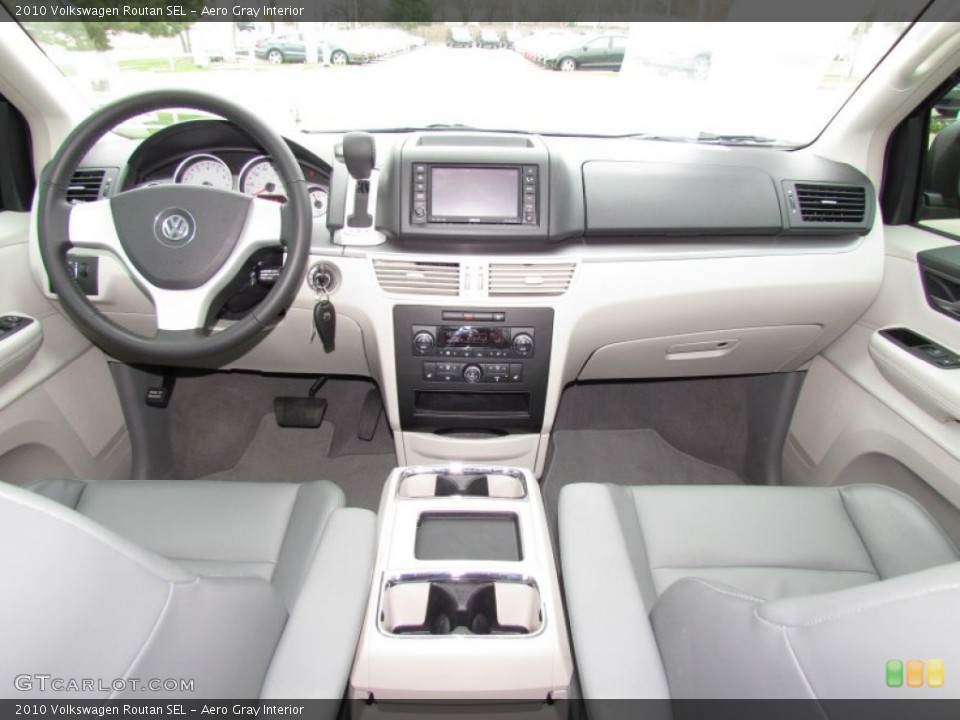 Aero Gray Interior Dashboard for the 2010 Volkswagen Routan SEL #60847357