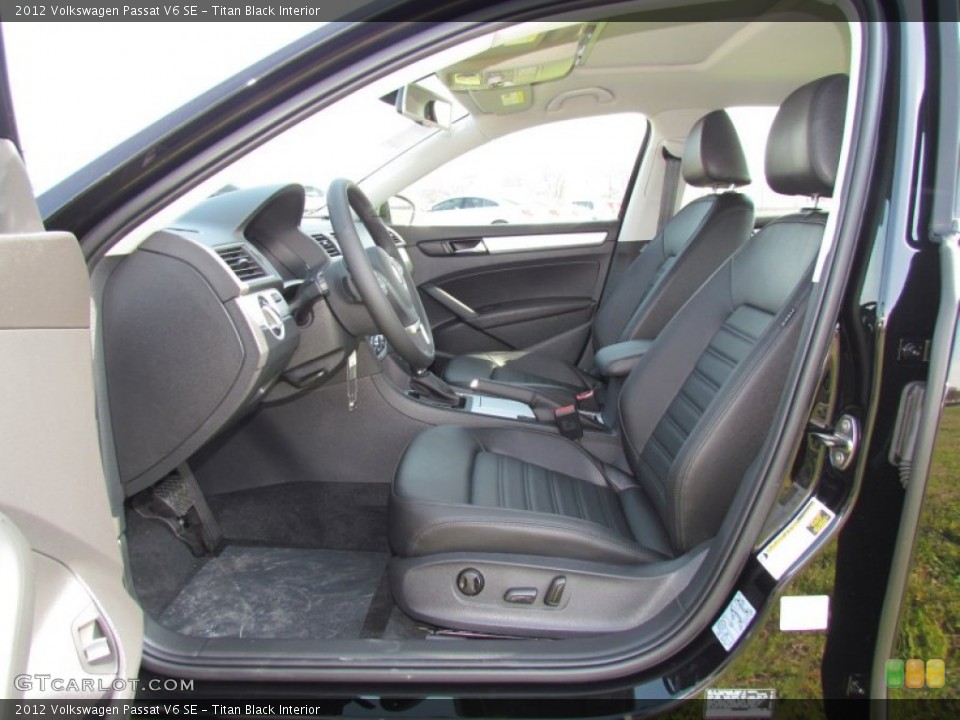 Titan Black Interior Photo for the 2012 Volkswagen Passat V6 SE #60848319