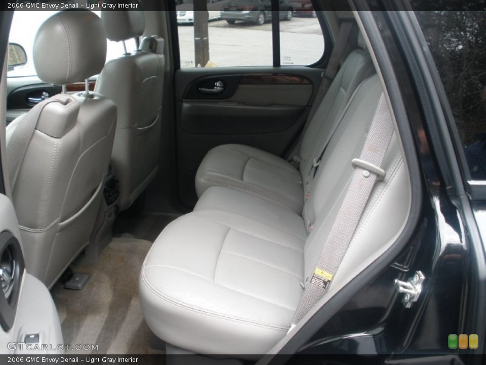 Light Gray Interior Rear Seat for the 2006 GMC Envoy Denali #60853557