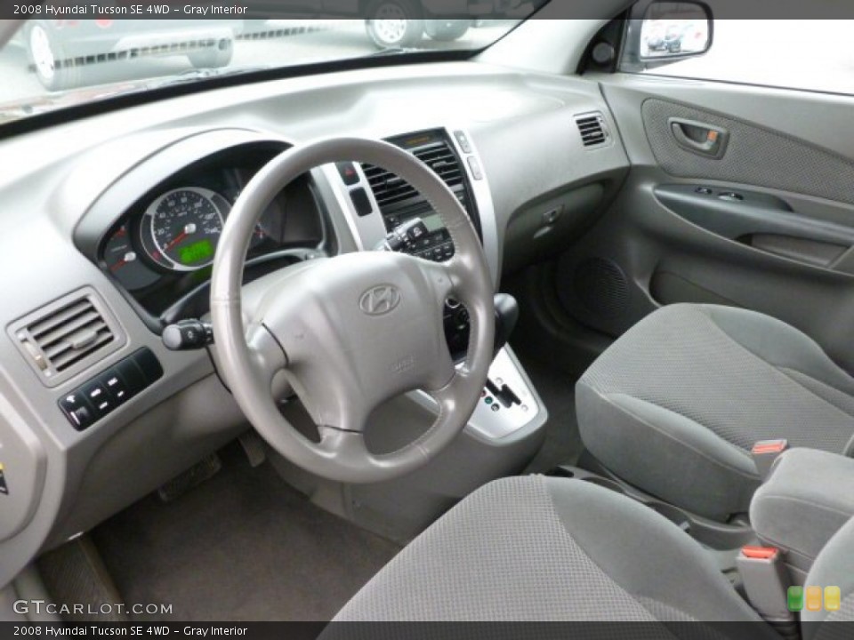 Gray 2008 Hyundai Tucson Interiors