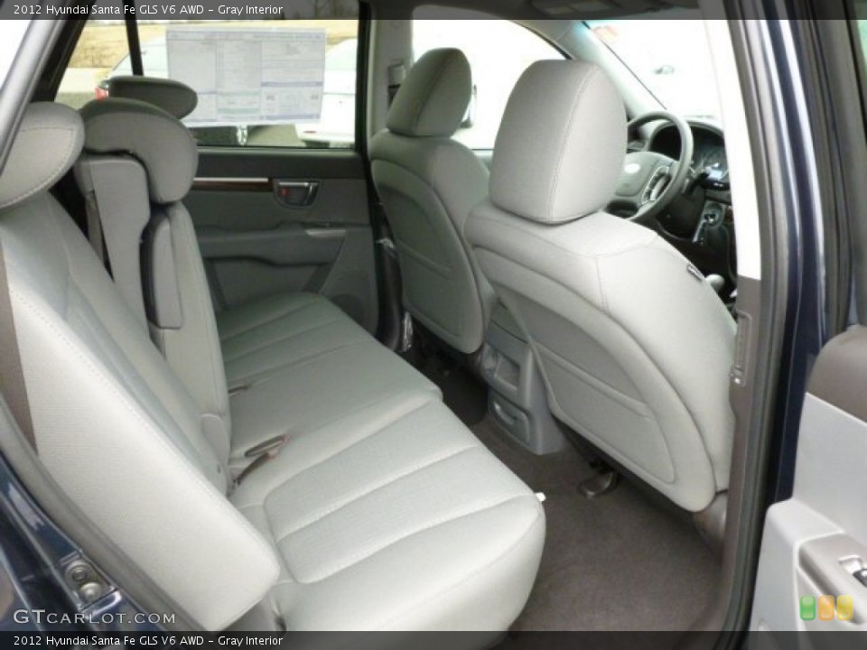 Gray Interior Photo for the 2012 Hyundai Santa Fe GLS V6 AWD #60855927