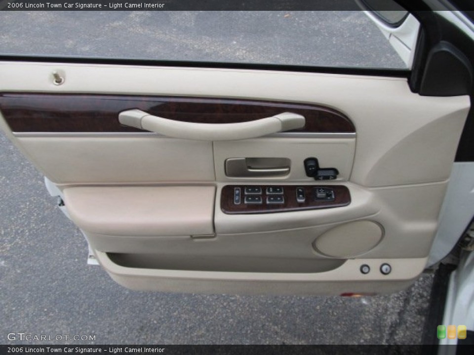 Light Camel Interior Door Panel for the 2006 Lincoln Town Car Signature #60857514