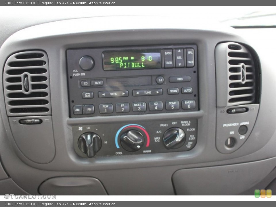 Medium Graphite Interior Controls for the 2002 Ford F150 XLT Regular Cab 4x4 #60909596