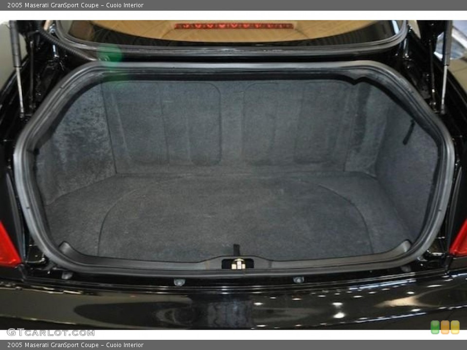 Cuoio Interior Trunk for the 2005 Maserati GranSport Coupe #60927191