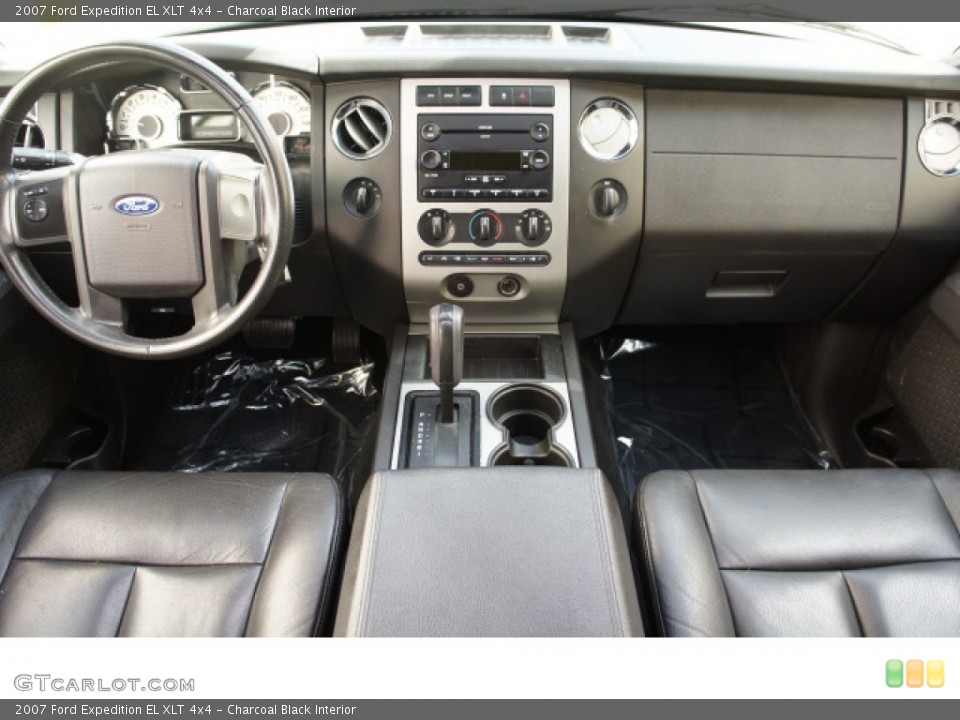 Charcoal Black Interior Dashboard for the 2007 Ford Expedition EL XLT 4x4 #60930776