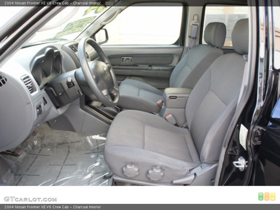 Charcoal Interior Photo for the 2004 Nissan Frontier XE V6 Crew Cab #60930926
