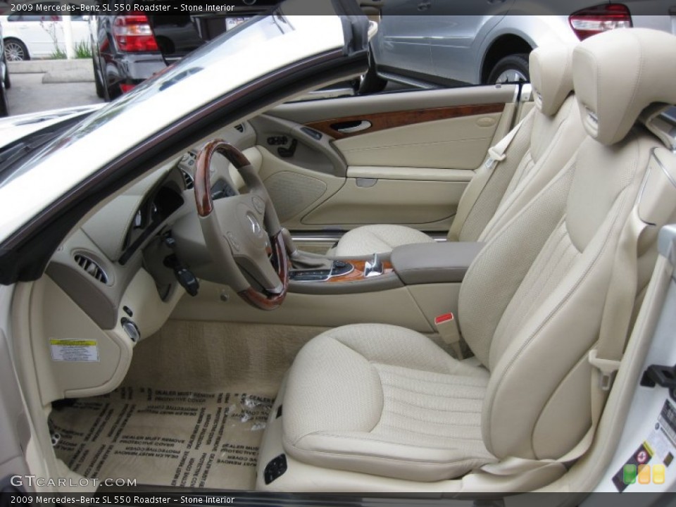 Stone Interior Photo for the 2009 Mercedes-Benz SL 550 Roadster #60939066