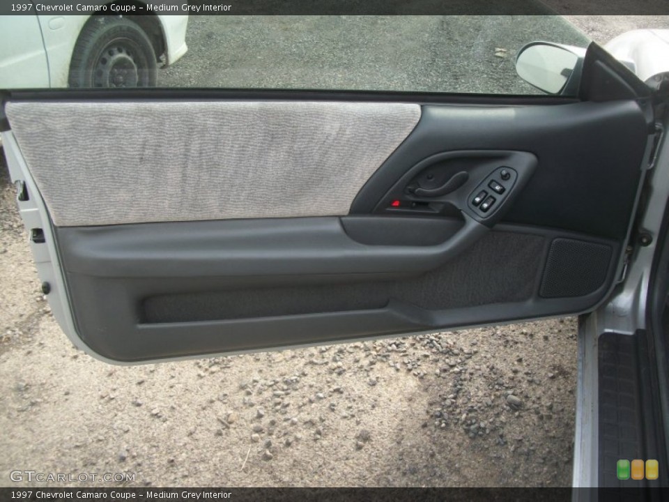 Medium Grey Interior Door Panel for the 1997 Chevrolet Camaro Coupe #60950418