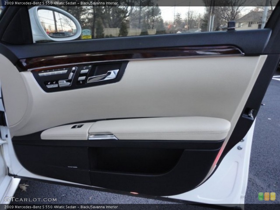 Black/Savanna Interior Door Panel for the 2009 Mercedes-Benz S 550 4Matic Sedan #60951051
