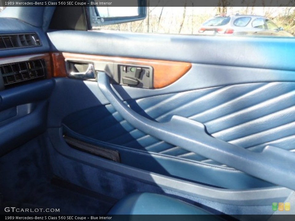 Blue Interior Door Panel for the 1989 Mercedes-Benz S Class 560 SEC Coupe #60952191