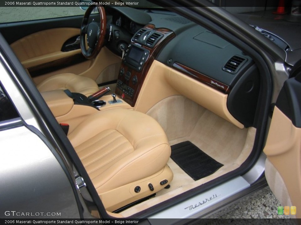 Beige Interior Photo for the 2006 Maserati Quattroporte  #60952320