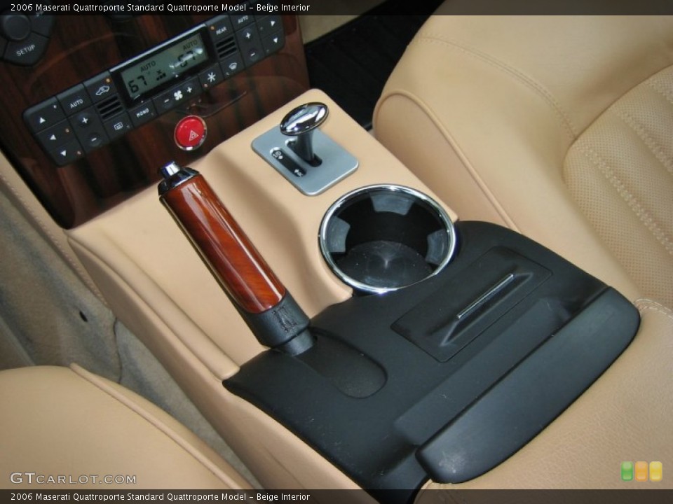 Beige Interior Controls for the 2006 Maserati Quattroporte  #60952422