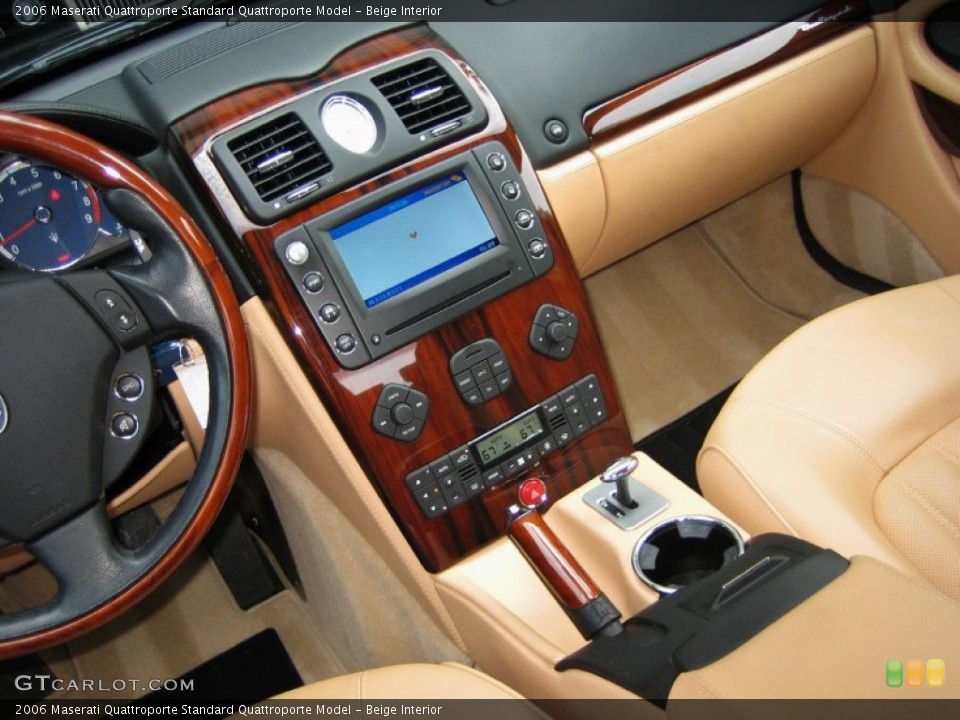 Beige Interior Controls for the 2006 Maserati Quattroporte  #60952431
