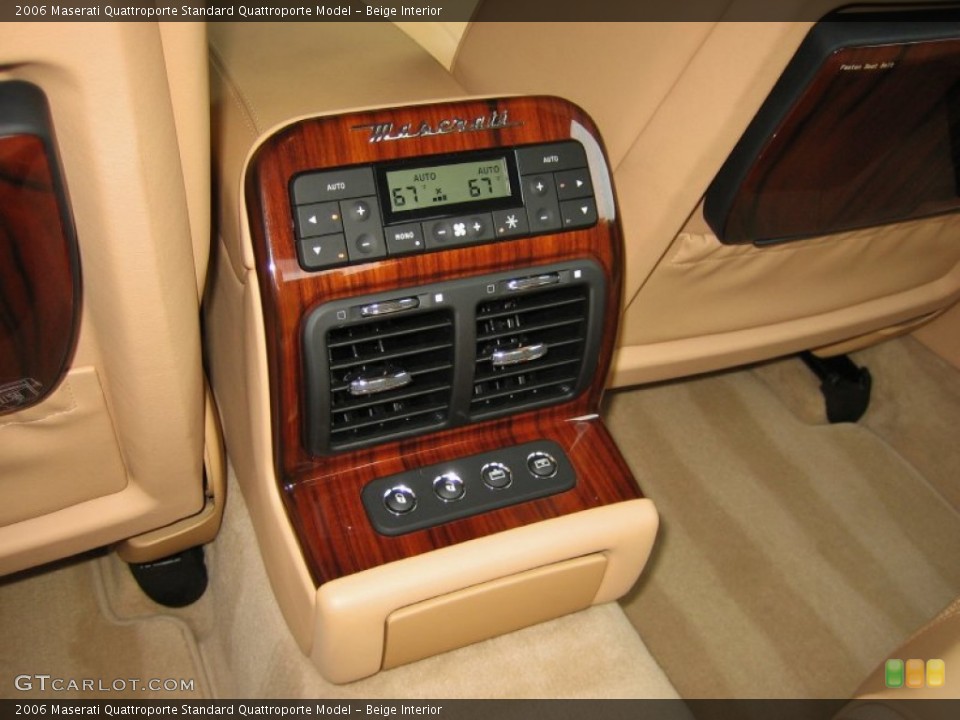 Beige Interior Controls for the 2006 Maserati Quattroporte  #60952440