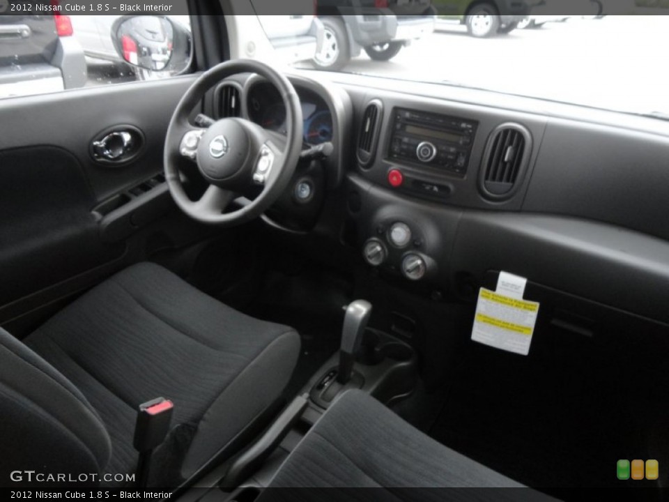 Black Interior Photo for the 2012 Nissan Cube 1.8 S #60953819