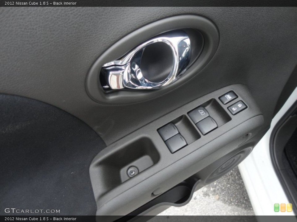 Black Interior Controls for the 2012 Nissan Cube 1.8 S #60953835