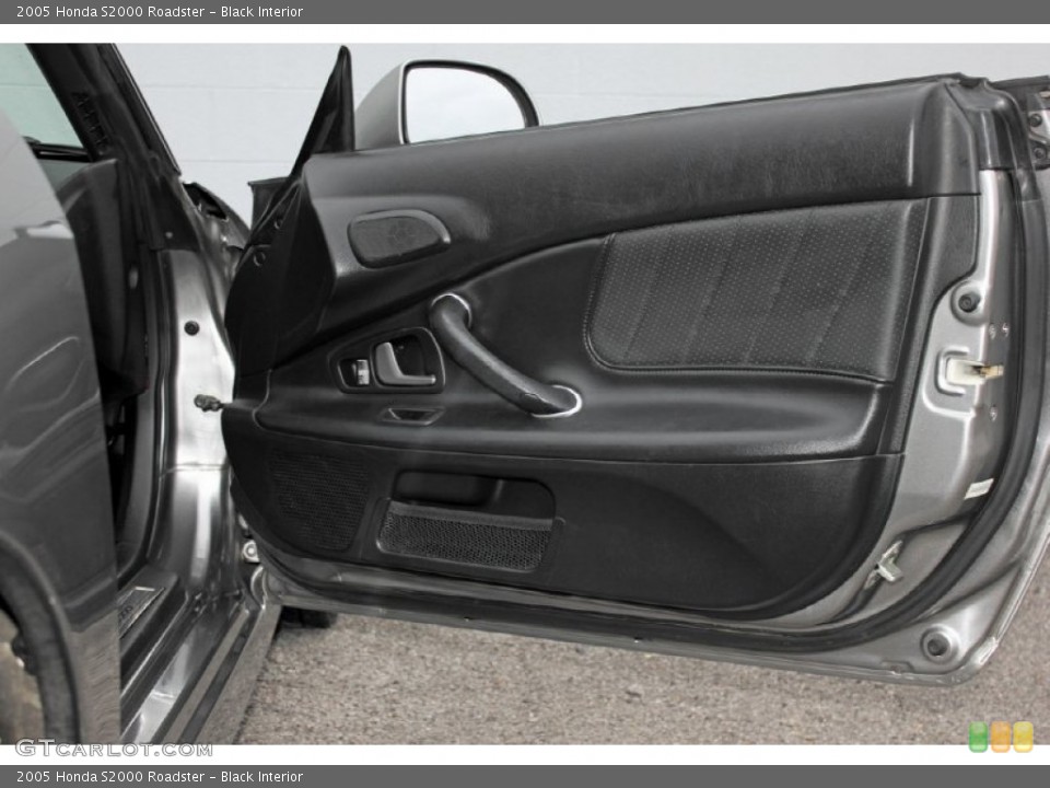 Black Interior Door Panel for the 2005 Honda S2000 Roadster #60961692