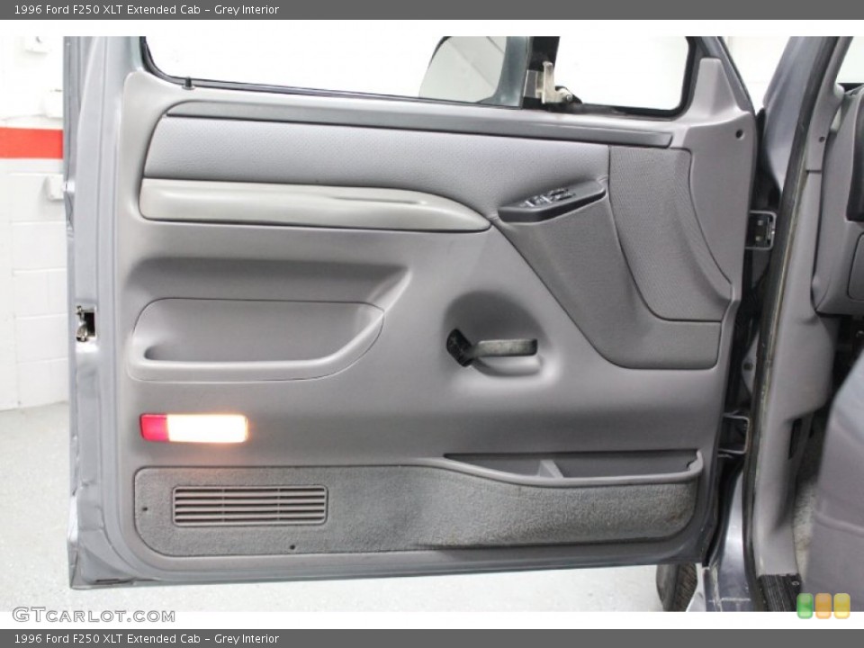 Grey Interior Door Panel for the 1996 Ford F250 XLT Extended Cab #60969504