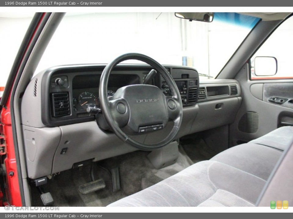 Gray Interior Photo for the 1996 Dodge Ram 1500 LT Regular Cab #60970052