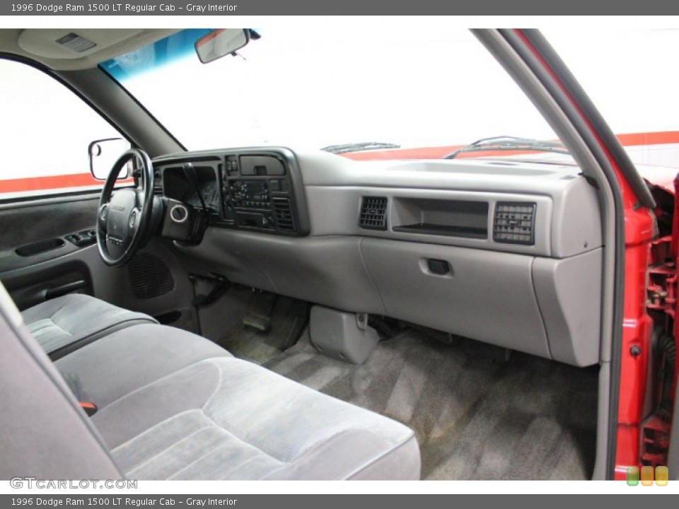 Gray Interior Photo for the 1996 Dodge Ram 1500 LT Regular Cab #60970095