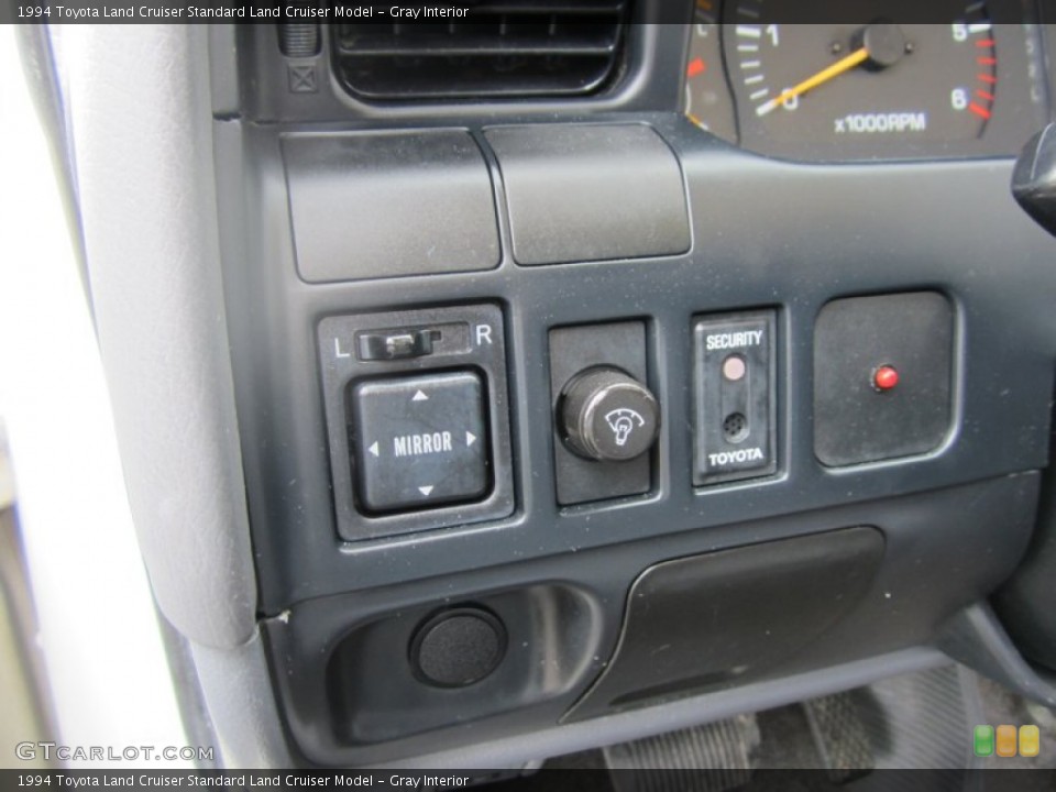 Gray Interior Controls for the 1994 Toyota Land Cruiser  #60978457