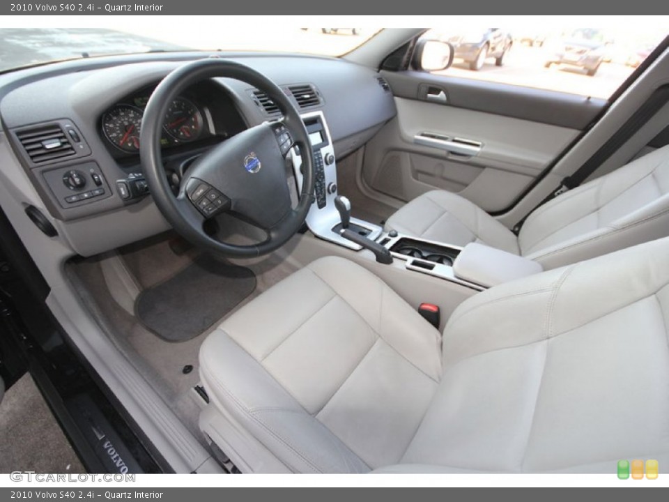 Quartz Interior Photo for the 2010 Volvo S40 2.4i #60979330