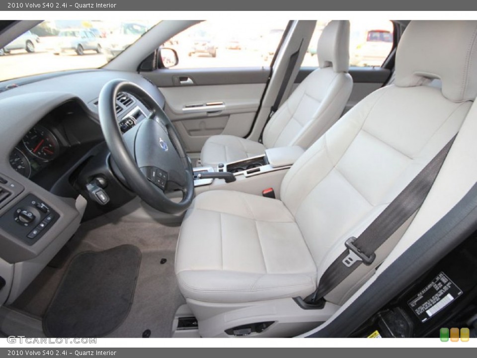 Quartz Interior Photo for the 2010 Volvo S40 2.4i #60979345