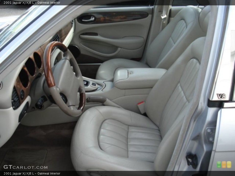 Oatmeal Interior Photo for the 2001 Jaguar XJ XJ8 L #60980731