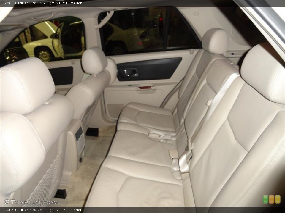 Light Neutral Interior Rear Seat for the 2005 Cadillac SRX V6 #60983458