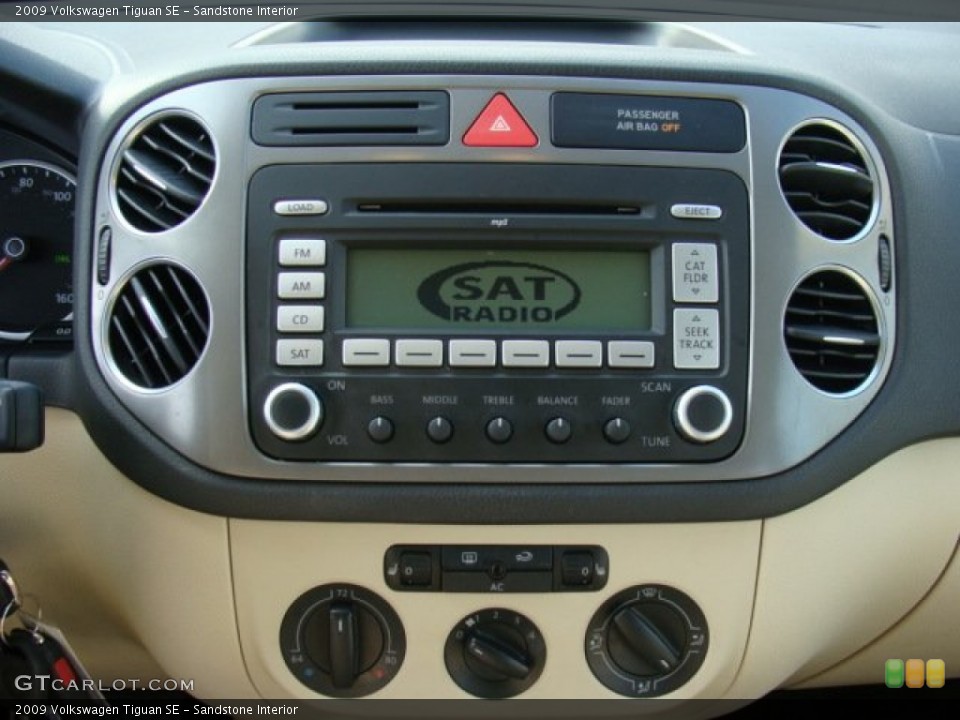 Sandstone Interior Controls for the 2009 Volkswagen Tiguan SE #60985603