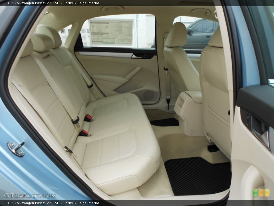 Cornsilk Beige Interior Photo for the 2012 Volkswagen Passat 2.5L SE #60990217
