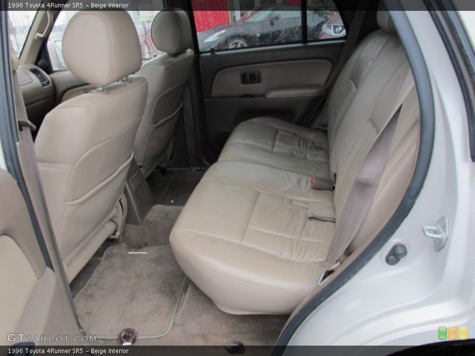 Beige Interior Photo for the 1996 Toyota 4Runner SR5 #61006633