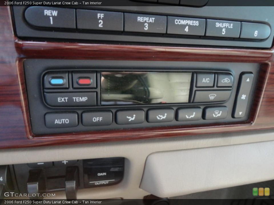 Tan Interior Controls for the 2006 Ford F250 Super Duty Lariat Crew Cab #61012756
