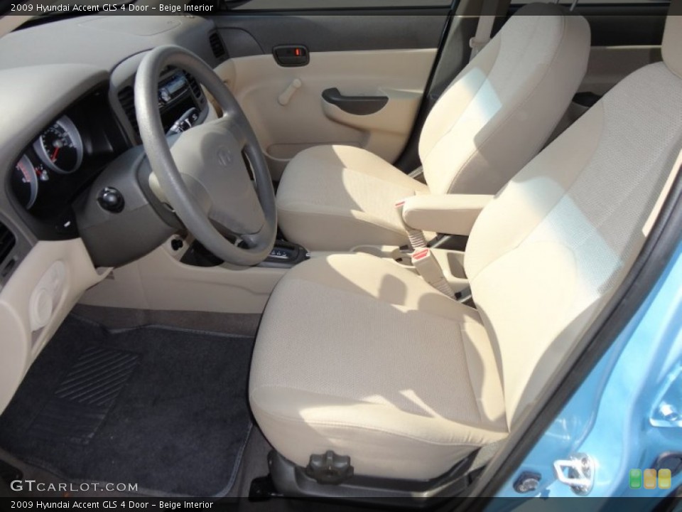 Beige Interior Photo for the 2009 Hyundai Accent GLS 4 Door #61013494