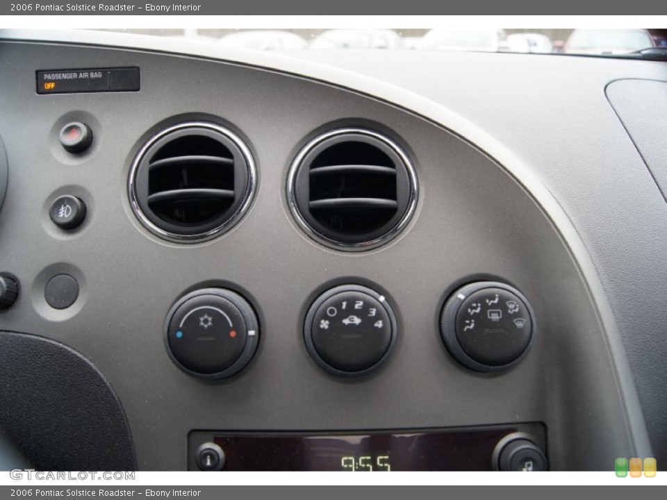 Ebony Interior Controls for the 2006 Pontiac Solstice Roadster #61025290