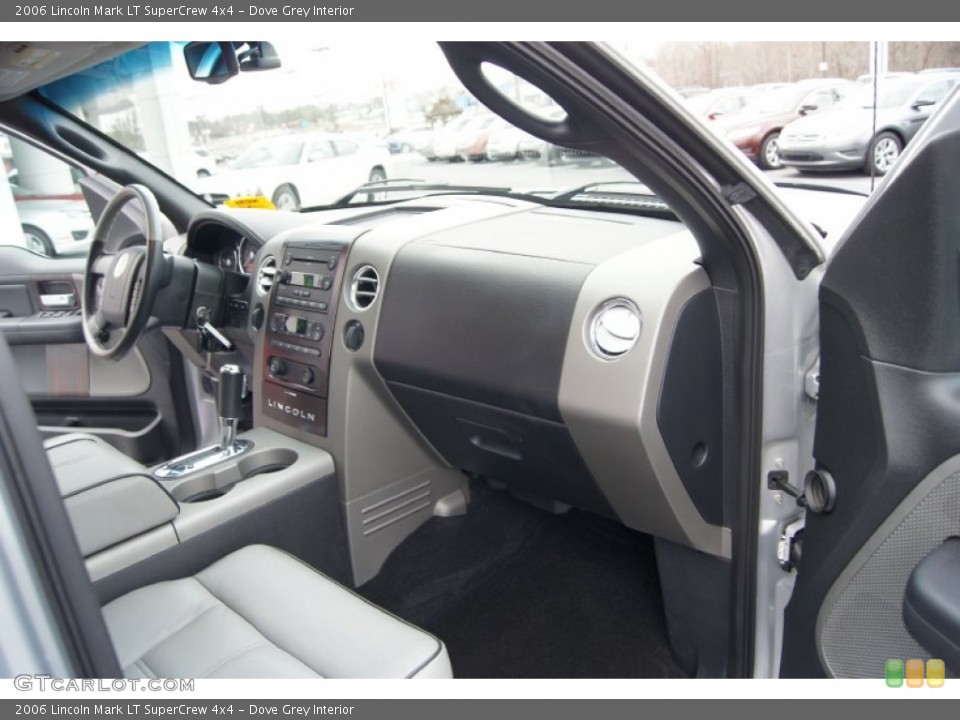 Dove Grey Interior Dashboard for the 2006 Lincoln Mark LT SuperCrew 4x4 #61025446