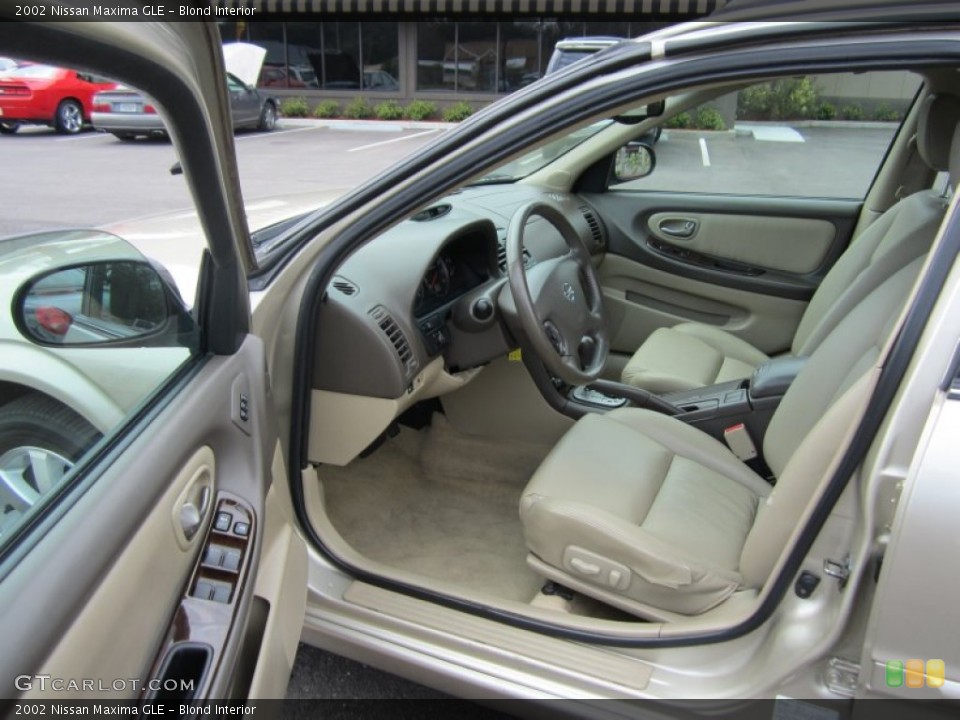 Blond Interior Photo for the 2002 Nissan Maxima GLE #61029172
