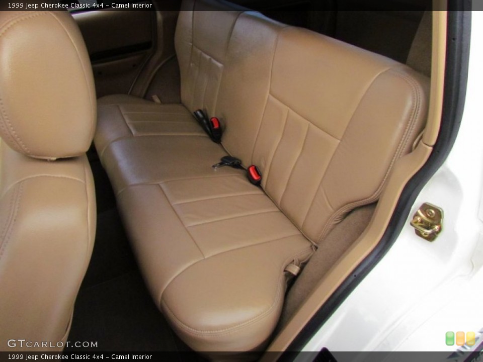 Camel Interior Photo for the 1999 Jeep Cherokee Classic 4x4 #61030270