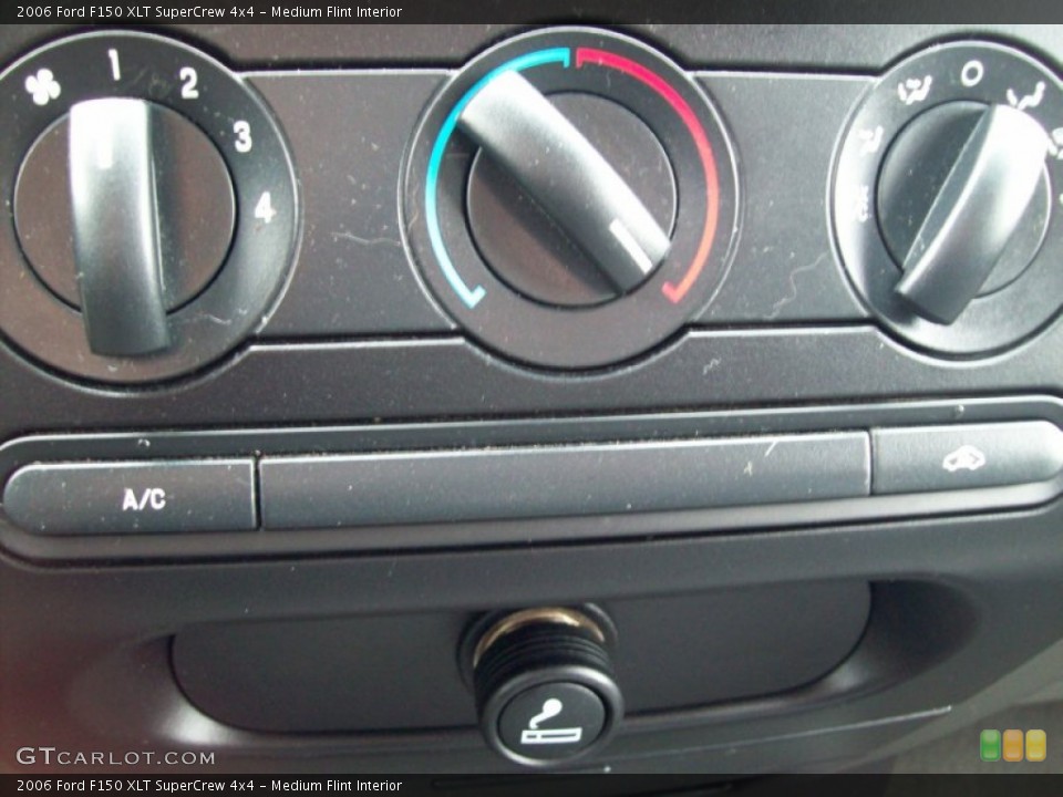 Medium Flint Interior Controls for the 2006 Ford F150 XLT SuperCrew 4x4 #61030810