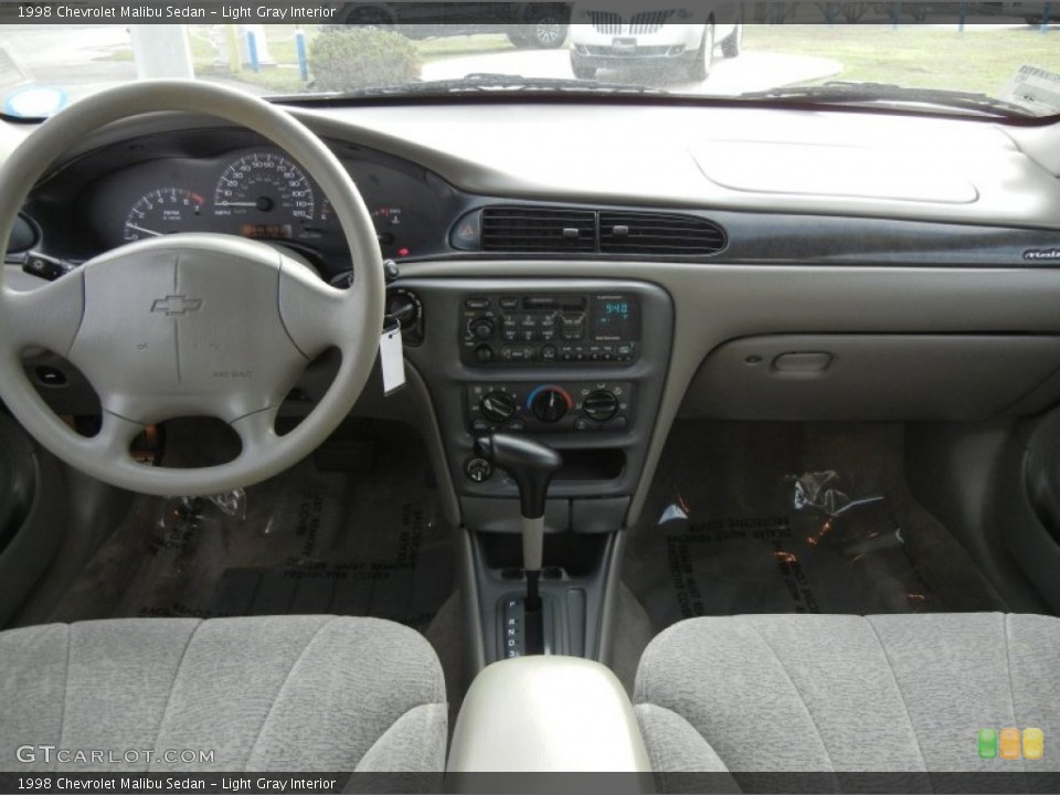 Light Gray Interior Dashboard for the 1998 Chevrolet Malibu Sedan #61034593