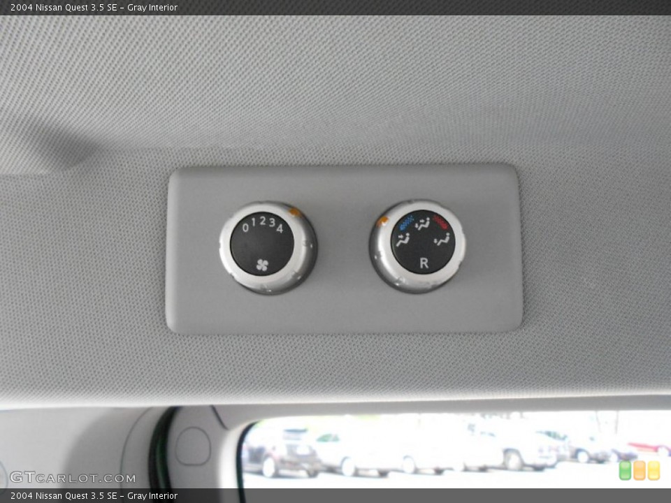 Gray Interior Controls for the 2004 Nissan Quest 3.5 SE #61037209