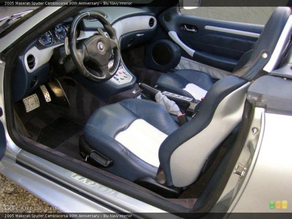 Blu Navy Interior Photo for the 2005 Maserati Spyder Cambiocorsa 90th Anniversary #61047697